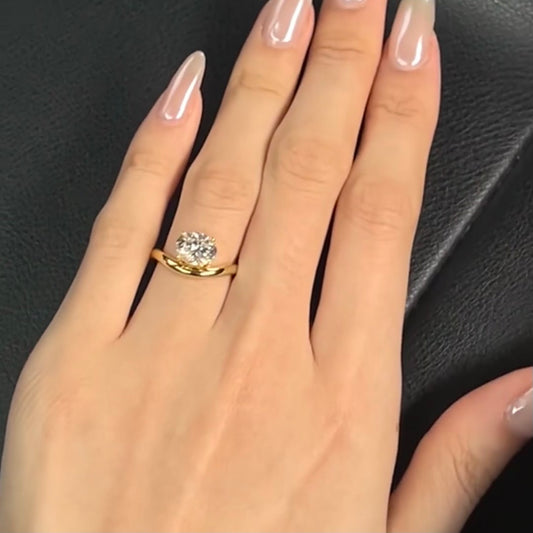 خاتم ألماس من الذهب عيار 18 قيراطًا مقطوع على شكل كمثرى ومُزرع في المختبر من مجوهرات ANSTER مصنوع يدويًا وفقًا لمعايير أخلاقية