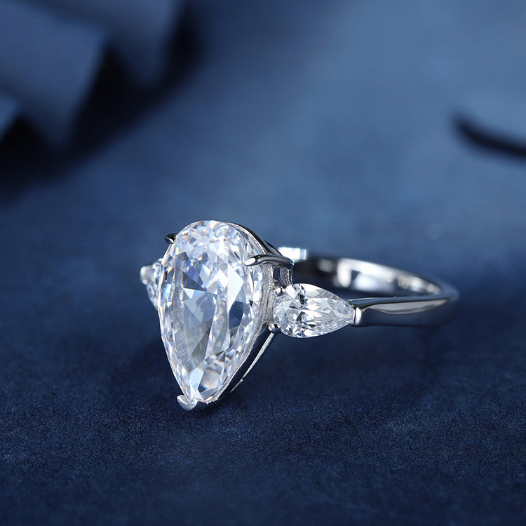 خاتم ألماس من الذهب عيار 18 قيراطًا مقطوع على شكل كمثرى ومُزرع في المختبر من مجوهرات ANSTER مصنوع يدويًا وفقًا لمعايير أخلاقية