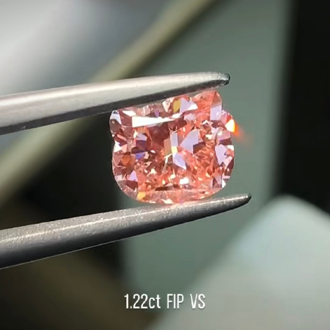 خاتم ألماس من الذهب عيار 18 قيراطًا مقطوع على شكل كمثرى ومُزرع في المختبر من مجوهرات ANSTER مصنوع يدويًا وفقًا لمعايير أخلاقية 