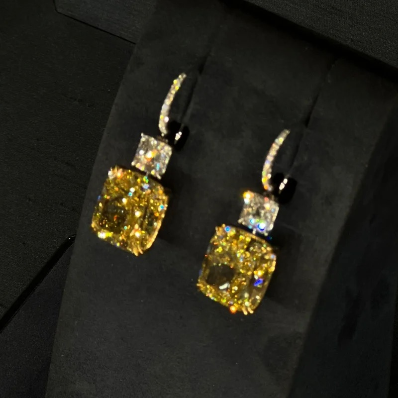 خاتم ألماس من الذهب عيار 18 قيراطًا مقطوع على شكل كمثرى ومُزرع في المختبر من مجوهرات ANSTER مصنوع يدويًا وفقًا لمعايير أخلاقية 