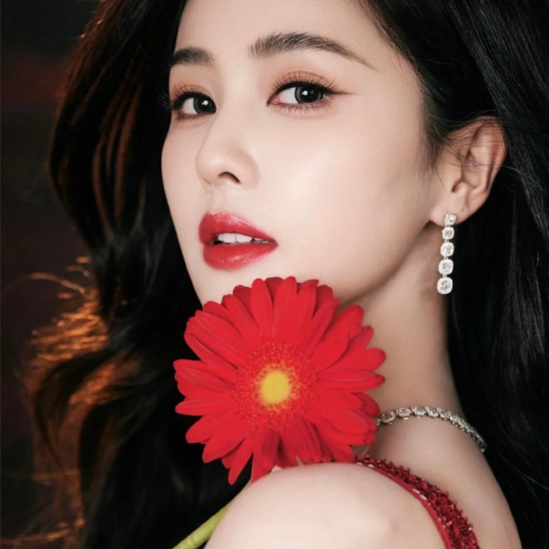 خاتم ألماس من الذهب عيار 18 قيراطًا مقطوع على شكل كمثرى ومُزرع في المختبر من مجوهرات ANSTER مصنوع يدويًا وفقًا لمعايير أخلاقية 