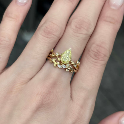 خاتم ألماس من الذهب عيار 18 قيراطًا مقطوع على شكل كمثرى ومُزرع في المختبر من مجوهرات ANSTER مصنوع يدويًا وفقًا لمعايير أخلاقية 