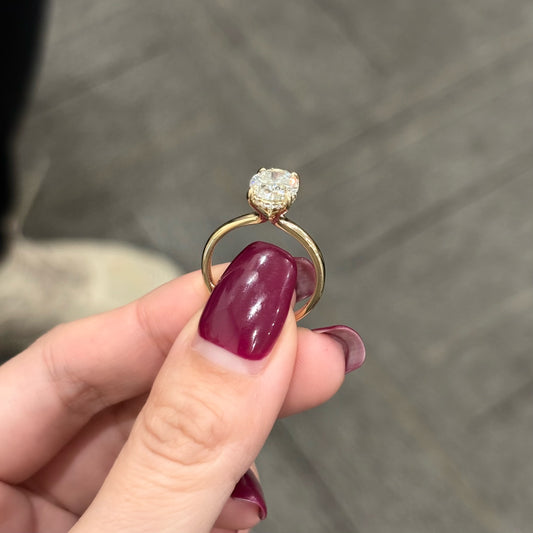 خاتم ألماس من الذهب عيار 18 قيراطًا مقطوع على شكل كمثرى ومُزرع في المختبر من مجوهرات ANSTER مصنوع يدويًا وفقًا لمعايير أخلاقية 