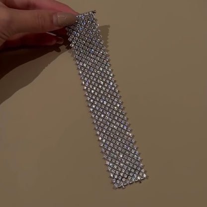 خاتم ألماس من الذهب عيار 18 قيراطًا مقطوع على شكل كمثرى ومُزرع في المختبر من مجوهرات ANSTER مصنوع يدويًا وفقًا لمعايير أخلاقية 