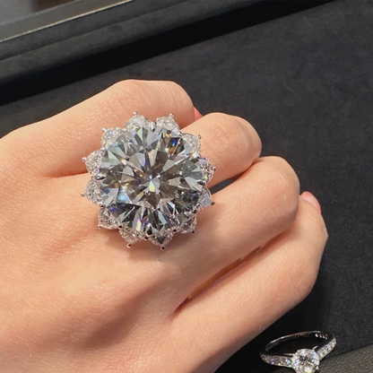 خاتم ألماس من الذهب عيار 18 قيراطًا مقطوع على شكل كمثرى ومُزرع في المختبر من مجوهرات ANSTER مصنوع يدويًا وفقًا لمعايير أخلاقية 