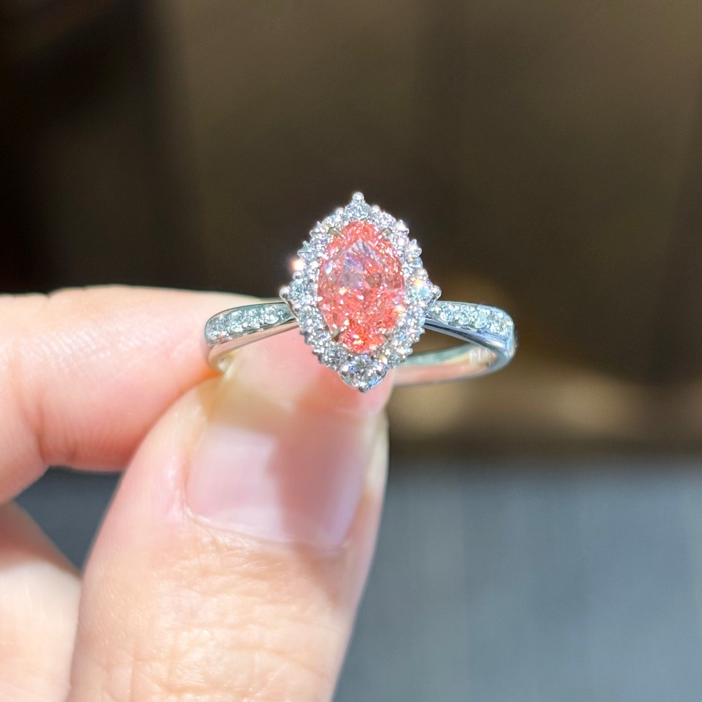 ANSTER Wholesales Price 18K White Gold Ring Fancy vivid Pink Lab Grown Diamond Ring with IGI