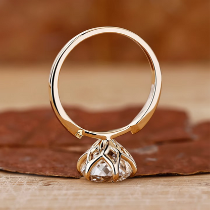 خاتم ألماس من الذهب عيار 18 قيراطًا مقطوع على شكل كمثرى ومُزرع في المختبر من مجوهرات ANSTER مصنوع يدويًا وفقًا لمعايير أخلاقية 