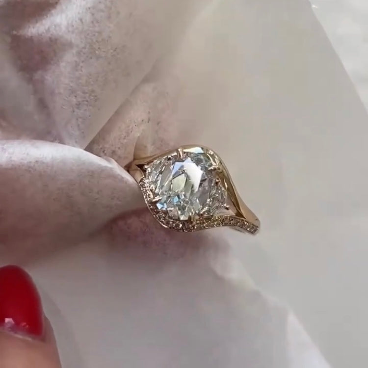 خاتم ألماس من الذهب عيار 18 قيراطًا مقطوع على شكل كمثرى ومُزرع في المختبر من مجوهرات ANSTER مصنوع يدويًا وفقًا لمعايير أخلاقية 