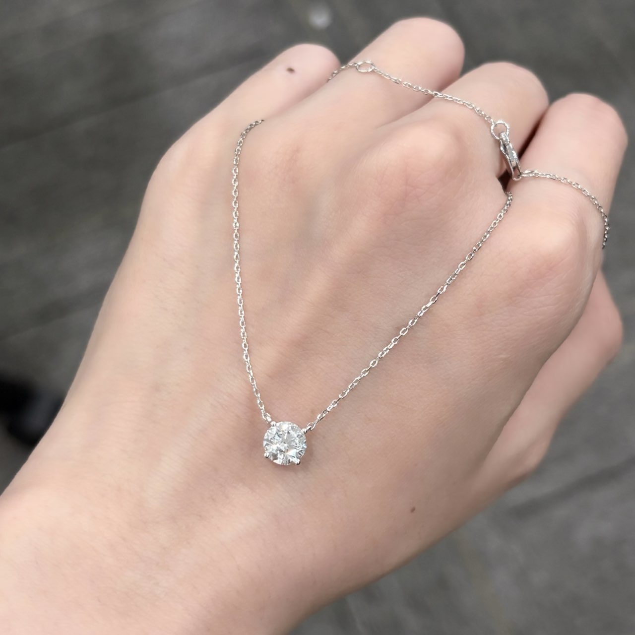 خاتم ألماس من الذهب عيار 18 قيراطًا مقطوع على شكل كمثرى ومُزرع في المختبر من مجوهرات ANSTER مصنوع يدويًا وفقًا لمعايير أخلاقية 