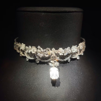 خاتم ألماس من الذهب عيار 18 قيراطًا مقطوع على شكل كمثرى ومُزرع في المختبر من مجوهرات ANSTER مصنوع يدويًا وفقًا لمعايير أخلاقية 