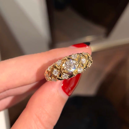 خاتم ألماس من الذهب عيار 18 قيراطًا مقطوع على شكل كمثرى ومُزرع في المختبر من مجوهرات ANSTER مصنوع يدويًا وفقًا لمعايير أخلاقية 