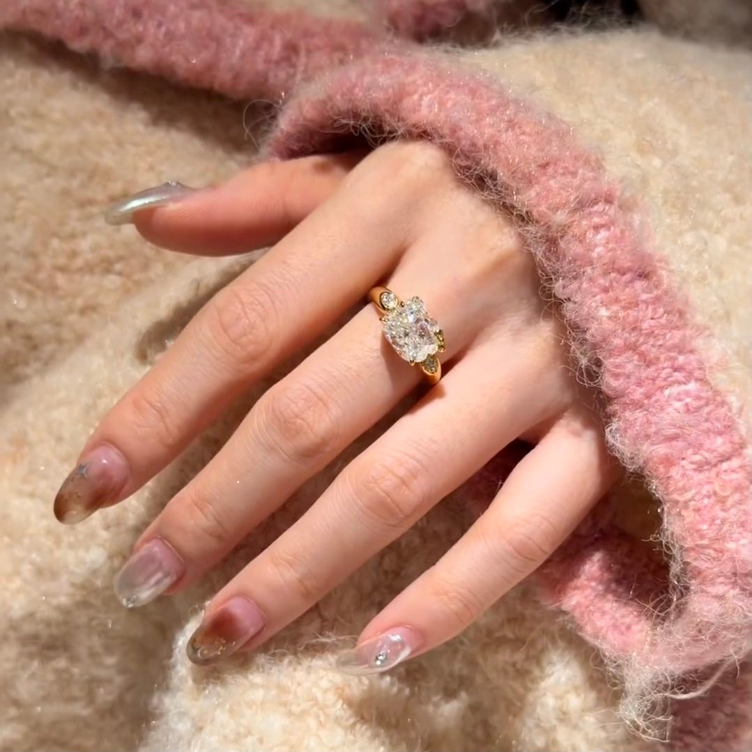 خاتم ألماس من الذهب عيار 18 قيراطًا مقطوع على شكل كمثرى ومُزرع في المختبر من مجوهرات ANSTER مصنوع يدويًا وفقًا لمعايير أخلاقية 