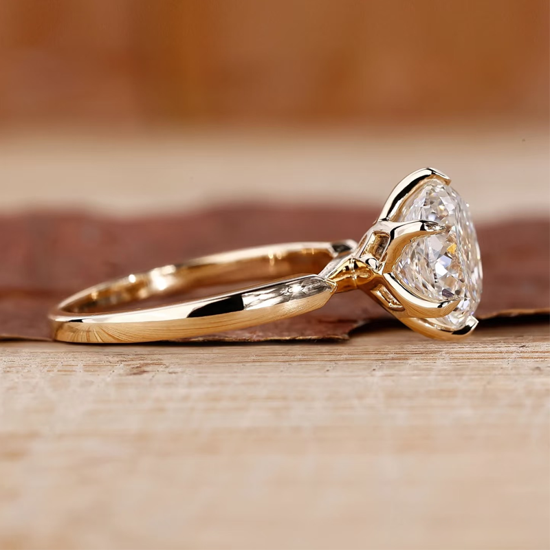 خاتم ألماس من الذهب عيار 18 قيراطًا مقطوع على شكل كمثرى ومُزرع في المختبر من مجوهرات ANSTER مصنوع يدويًا وفقًا لمعايير أخلاقية 