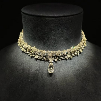 خاتم ألماس من الذهب عيار 18 قيراطًا مقطوع على شكل كمثرى ومُزرع في المختبر من مجوهرات ANSTER مصنوع يدويًا وفقًا لمعايير أخلاقية 