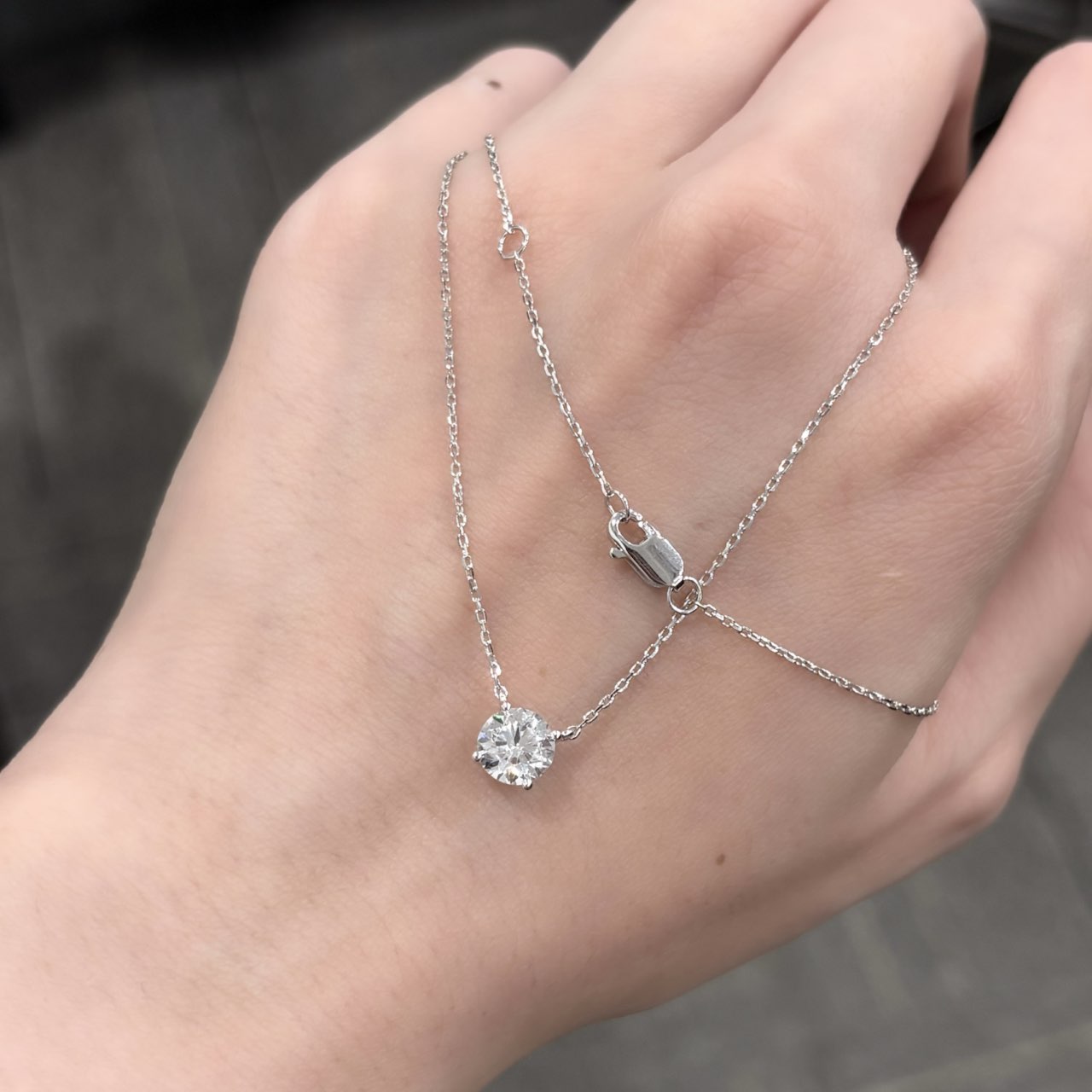 خاتم ألماس من الذهب عيار 18 قيراطًا مقطوع على شكل كمثرى ومُزرع في المختبر من مجوهرات ANSTER مصنوع يدويًا وفقًا لمعايير أخلاقية 