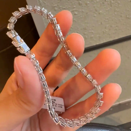 خاتم ألماس من الذهب عيار 18 قيراطًا مقطوع على شكل كمثرى ومُزرع في المختبر من مجوهرات ANSTER مصنوع يدويًا وفقًا لمعايير أخلاقية 