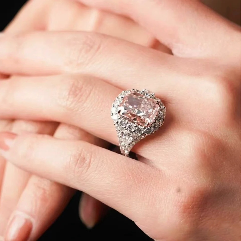 خاتم ألماس من الذهب عيار 18 قيراطًا مقطوع على شكل كمثرى ومُزرع في المختبر من مجوهرات ANSTER مصنوع يدويًا وفقًا لمعايير أخلاقية 