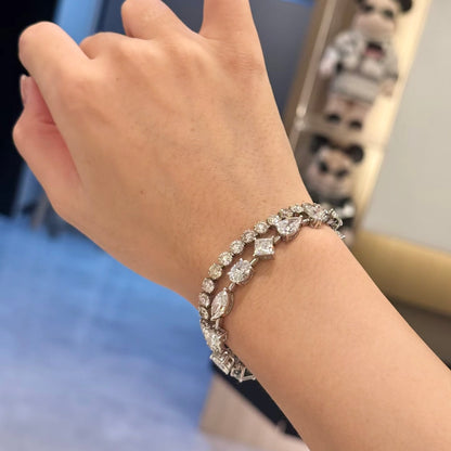 خاتم ألماس من الذهب عيار 18 قيراطًا مقطوع على شكل كمثرى ومُزرع في المختبر من مجوهرات ANSTER مصنوع يدويًا وفقًا لمعايير أخلاقية 