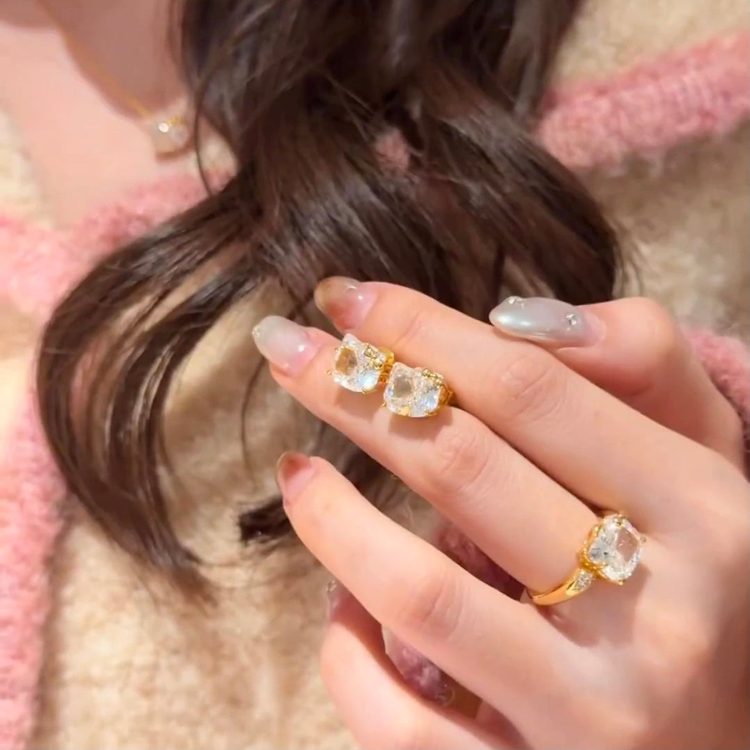 خاتم ألماس من الذهب عيار 18 قيراطًا مقطوع على شكل كمثرى ومُزرع في المختبر من مجوهرات ANSTER مصنوع يدويًا وفقًا لمعايير أخلاقية 