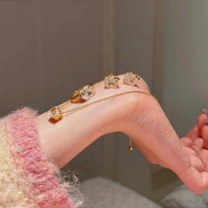 خاتم ألماس من الذهب عيار 18 قيراطًا مقطوع على شكل كمثرى ومُزرع في المختبر من مجوهرات ANSTER مصنوع يدويًا وفقًا لمعايير أخلاقية 