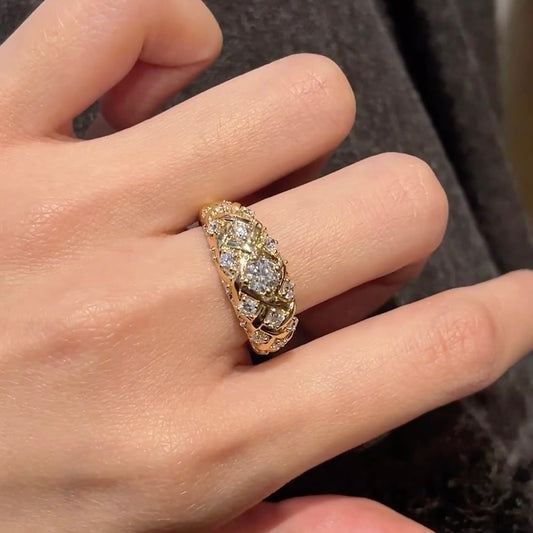 خاتم ألماس من الذهب عيار 18 قيراطًا مقطوع على شكل كمثرى ومُزرع في المختبر من مجوهرات ANSTER مصنوع يدويًا وفقًا لمعايير أخلاقية 