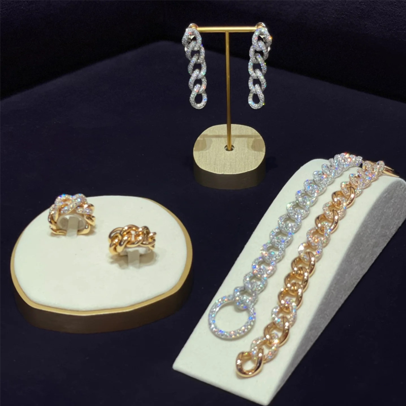 خاتم ألماس من الذهب عيار 18 قيراطًا مقطوع على شكل كمثرى ومُزرع في المختبر من مجوهرات ANSTER مصنوع يدويًا وفقًا لمعايير أخلاقية 