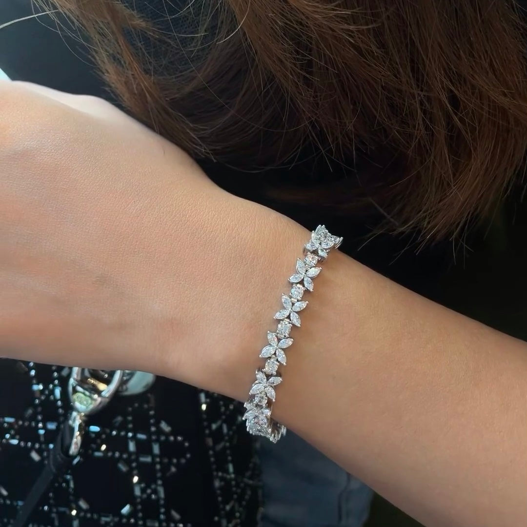 خاتم ألماس من الذهب عيار 18 قيراطًا مقطوع على شكل كمثرى ومُزرع في المختبر من مجوهرات ANSTER مصنوع يدويًا وفقًا لمعايير أخلاقية 