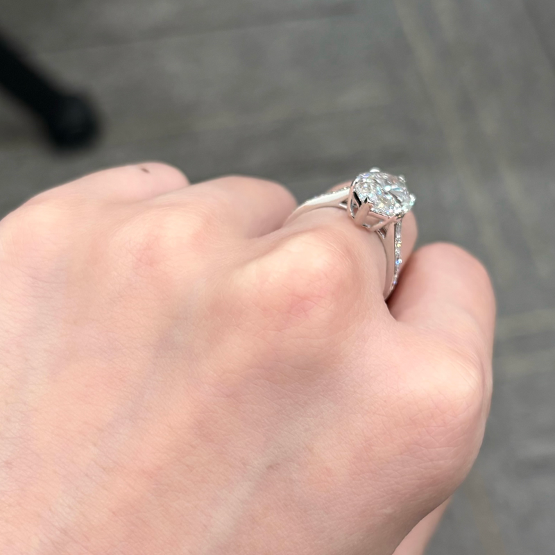 خاتم ألماس من الذهب عيار 18 قيراطًا مقطوع على شكل كمثرى ومُزرع في المختبر من مجوهرات ANSTER مصنوع يدويًا وفقًا لمعايير أخلاقية 