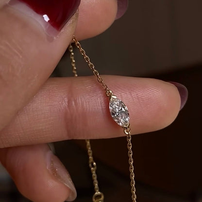 خاتم ألماس من الذهب عيار 18 قيراطًا مقطوع على شكل كمثرى ومُزرع في المختبر من مجوهرات ANSTER مصنوع يدويًا وفقًا لمعايير أخلاقية 