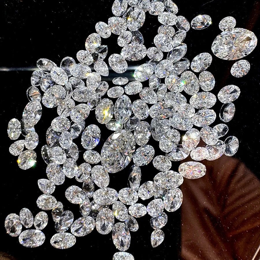 خاتم ألماس من الذهب عيار 18 قيراطًا مقطوع على شكل كمثرى ومُزرع في المختبر من مجوهرات ANSTER مصنوع يدويًا وفقًا لمعايير أخلاقية 