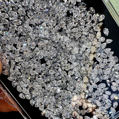 خاتم ألماس من الذهب عيار 18 قيراطًا مقطوع على شكل كمثرى ومُزرع في المختبر من مجوهرات ANSTER مصنوع يدويًا وفقًا لمعايير أخلاقية 