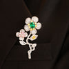 دبوس زينة حجر كريم على شكل زهرة من ANSTER JEWELRY