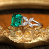 خاتم من الذهب عيار 18 قيراط ANSTER JEWELRY مرصع بالزمرد الاصطناعي على الطراز الفيكتوري بوزن 1.5 قيراط